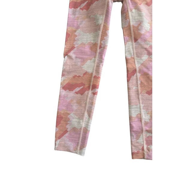 OUTDOOR VOICES Pink Salmon Camo 7/8 Length Leggings Tights Size Small - Picture 9 of 9